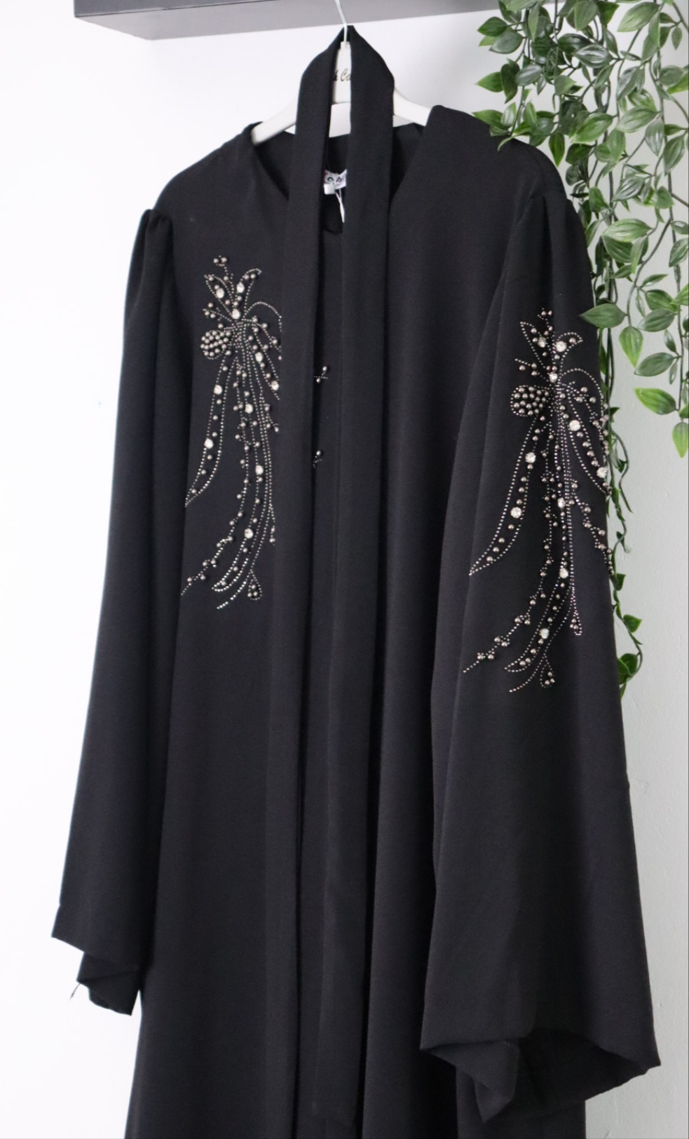 Damen Abaya mit bestickten Perlen