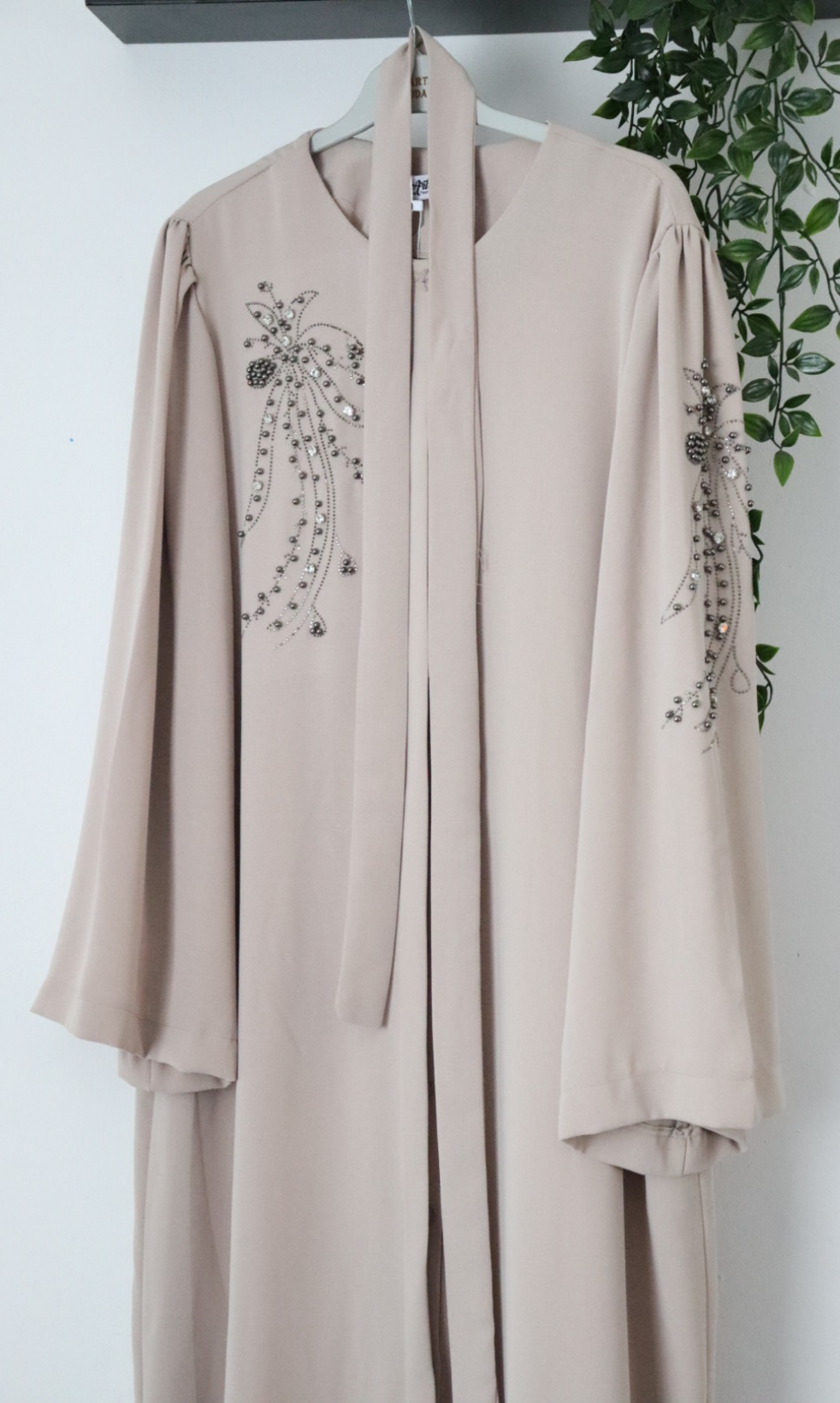 Damen Abaya mit bestickten Perlen