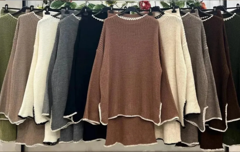 Women's two-piece, knitted top/skirt set