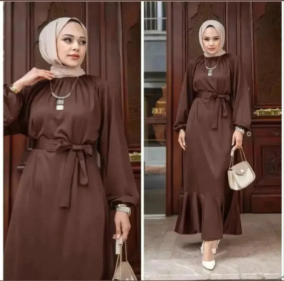 Damen Kleid mit Rüschen