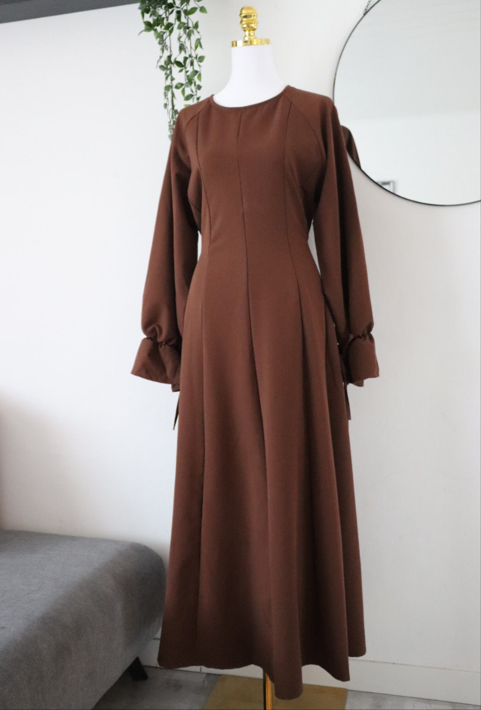 Damen Hijabkleid mit Rückenschnürung