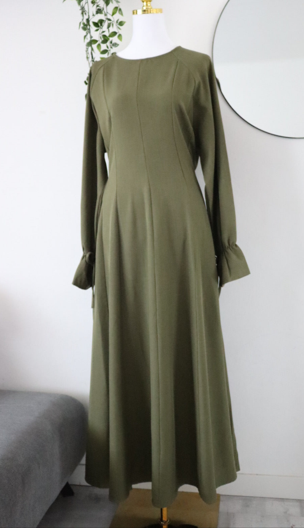 Damen Hijabkleid mit Rückenschnürung