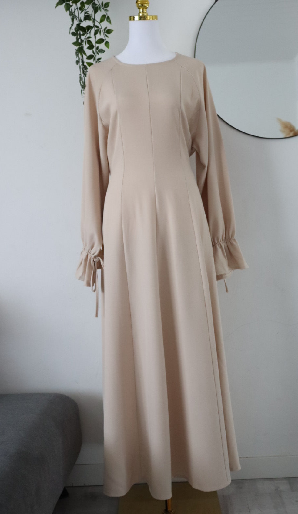 Damen Hijabkleid mit Rückenschnürung