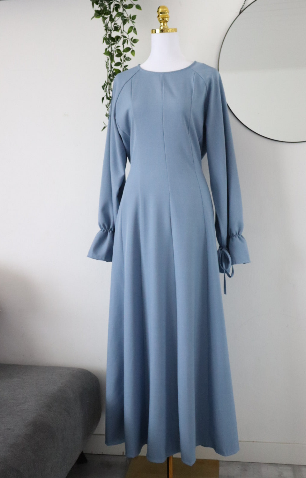Damen Hijabkleid mit Rückenschnürung