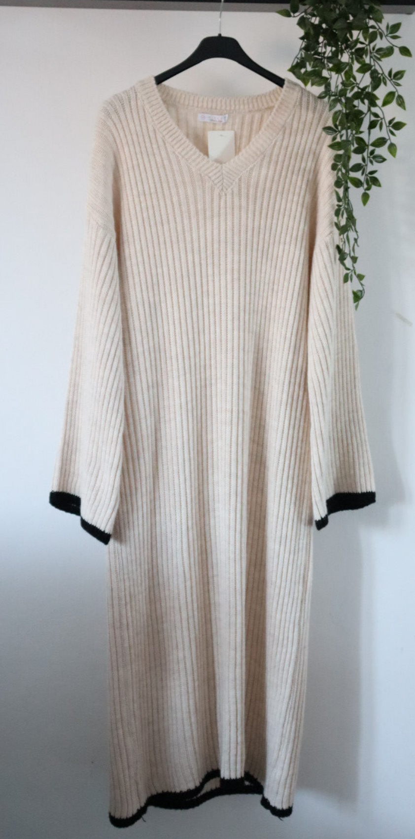 Damen Strickkleid mit weiten Ärmeln