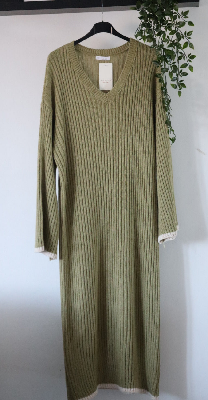 Damen Strickkleid mit weiten Ärmeln