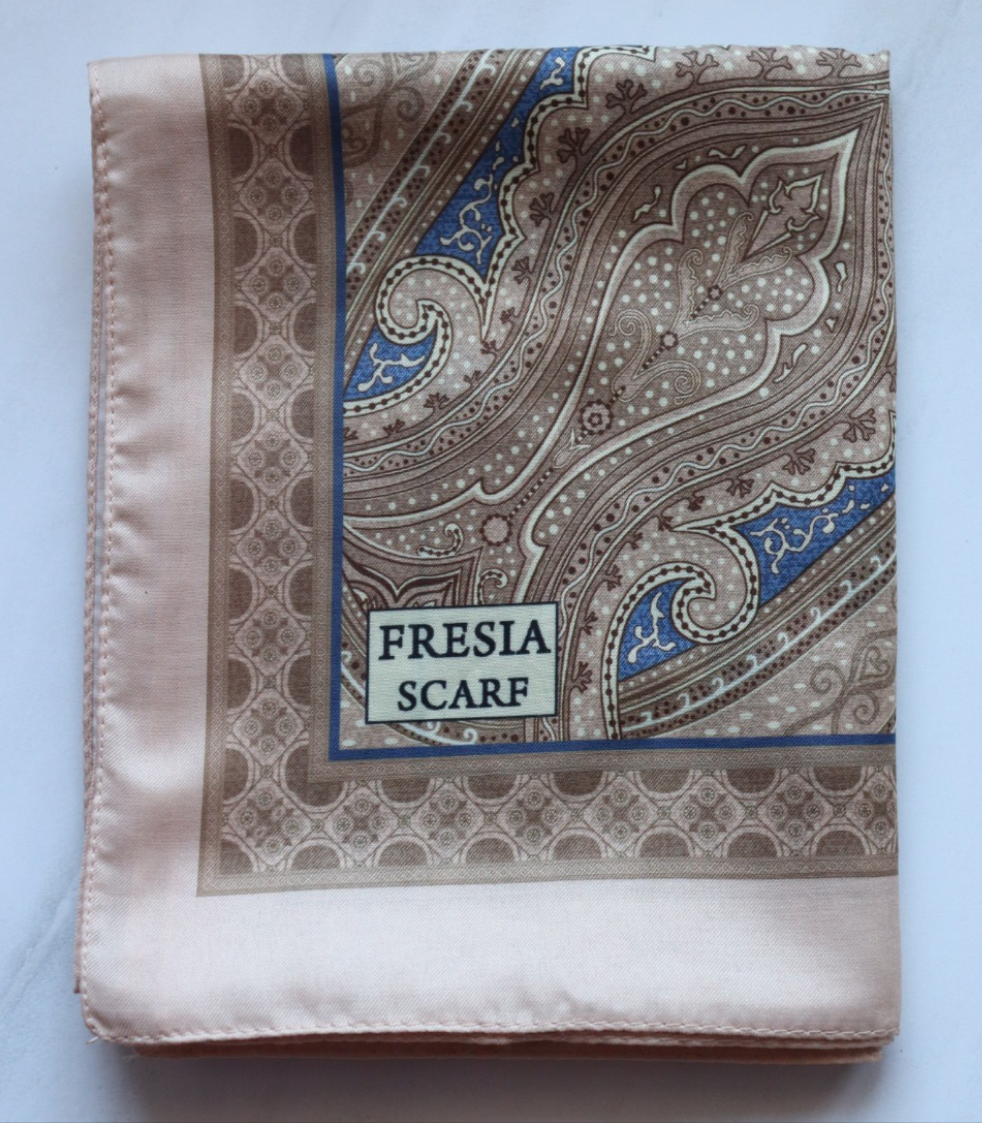 FRESIA-Scarf, Retro-Hijab Schal aus Seidenstoff/Baumwolle