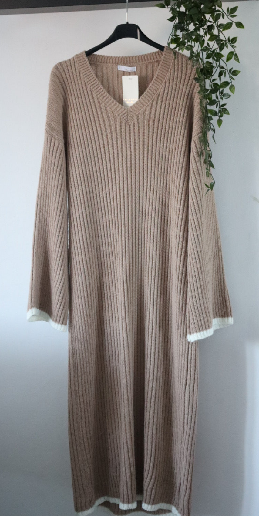 Damen Strickkleid mit weiten Ärmeln