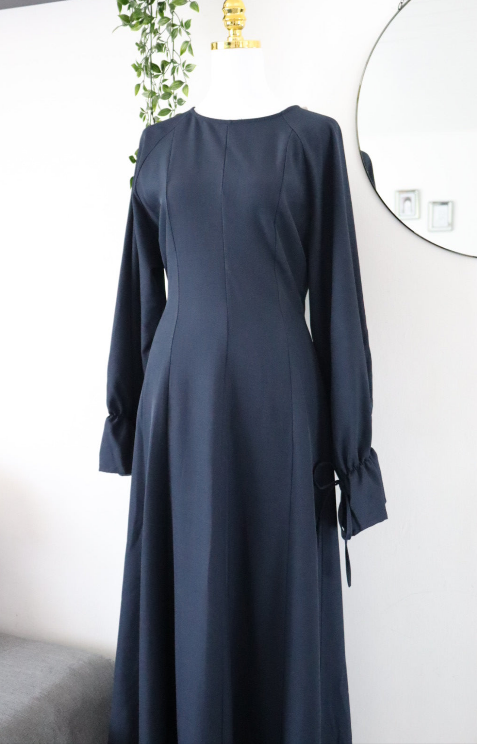 Damen Hijabkleid mit Rückenschnürung