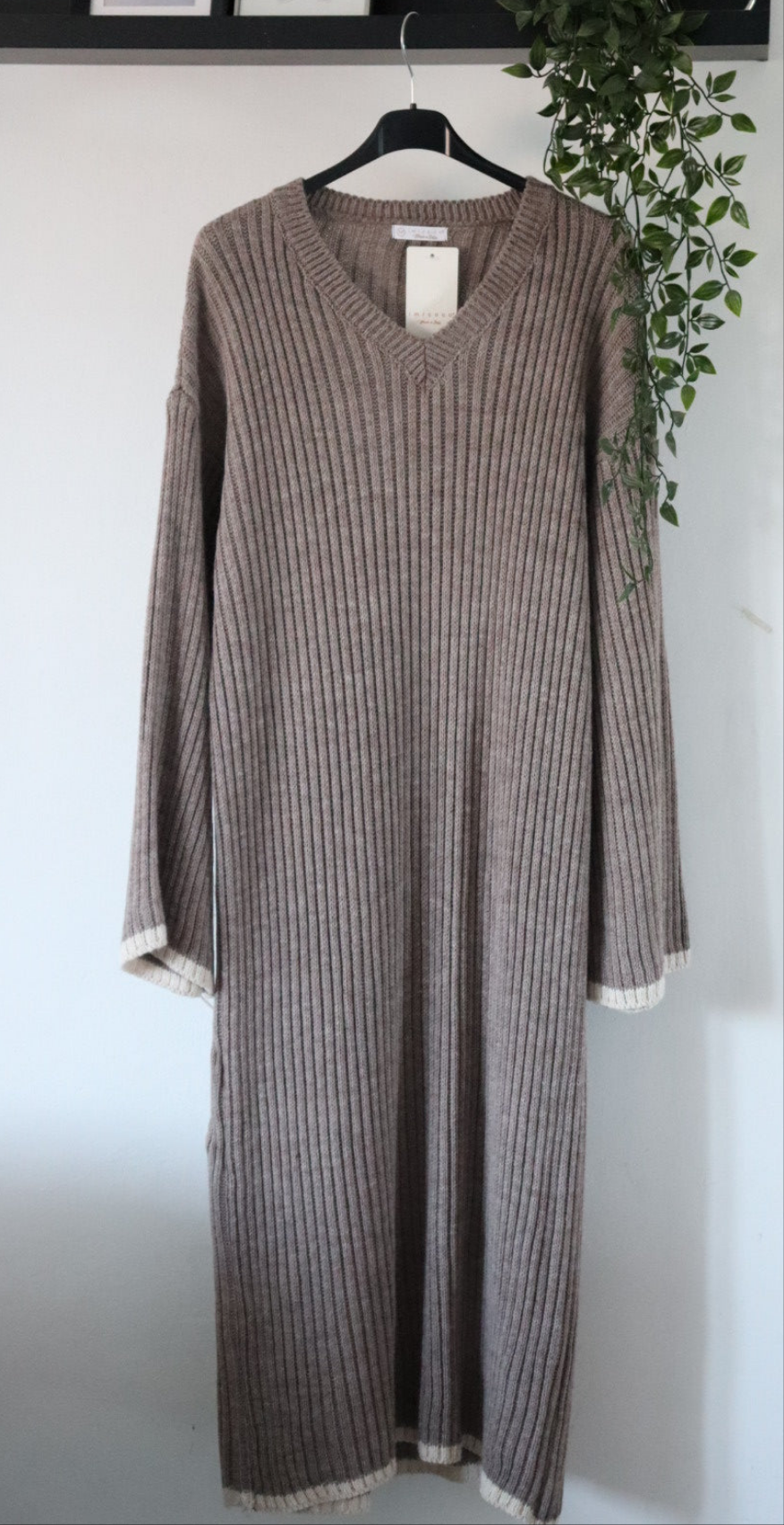 Damen Strickkleid mit weiten Ärmeln