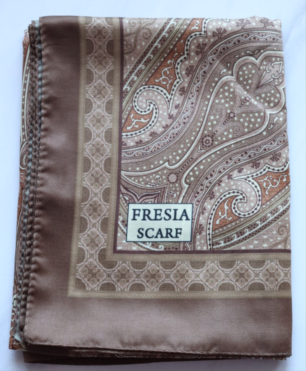 FRESIA-Scarf, Retro-Hijab Schal aus Seidenstoff/Baumwolle