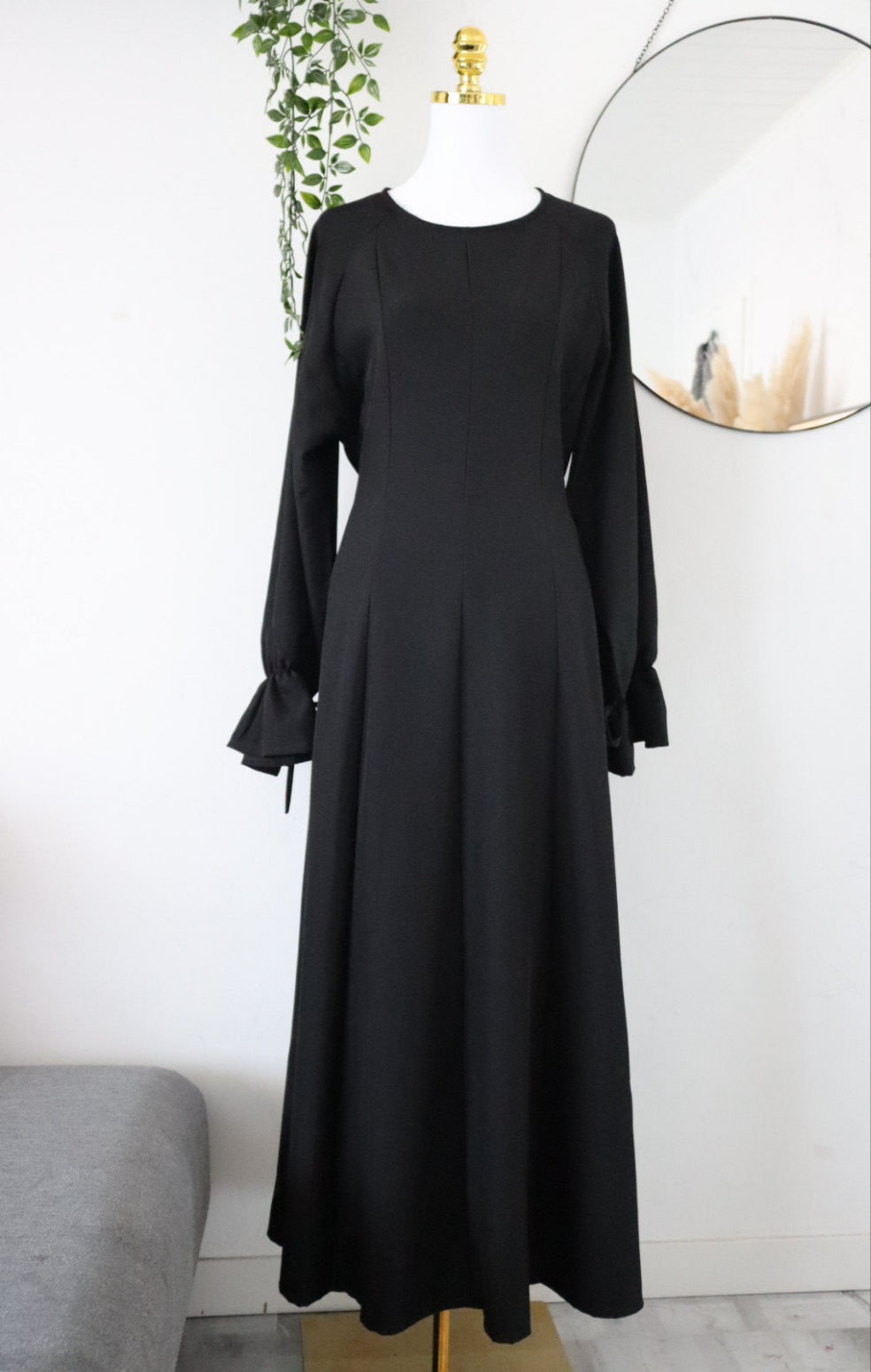 Damen Hijabkleid mit Rückenschnürung