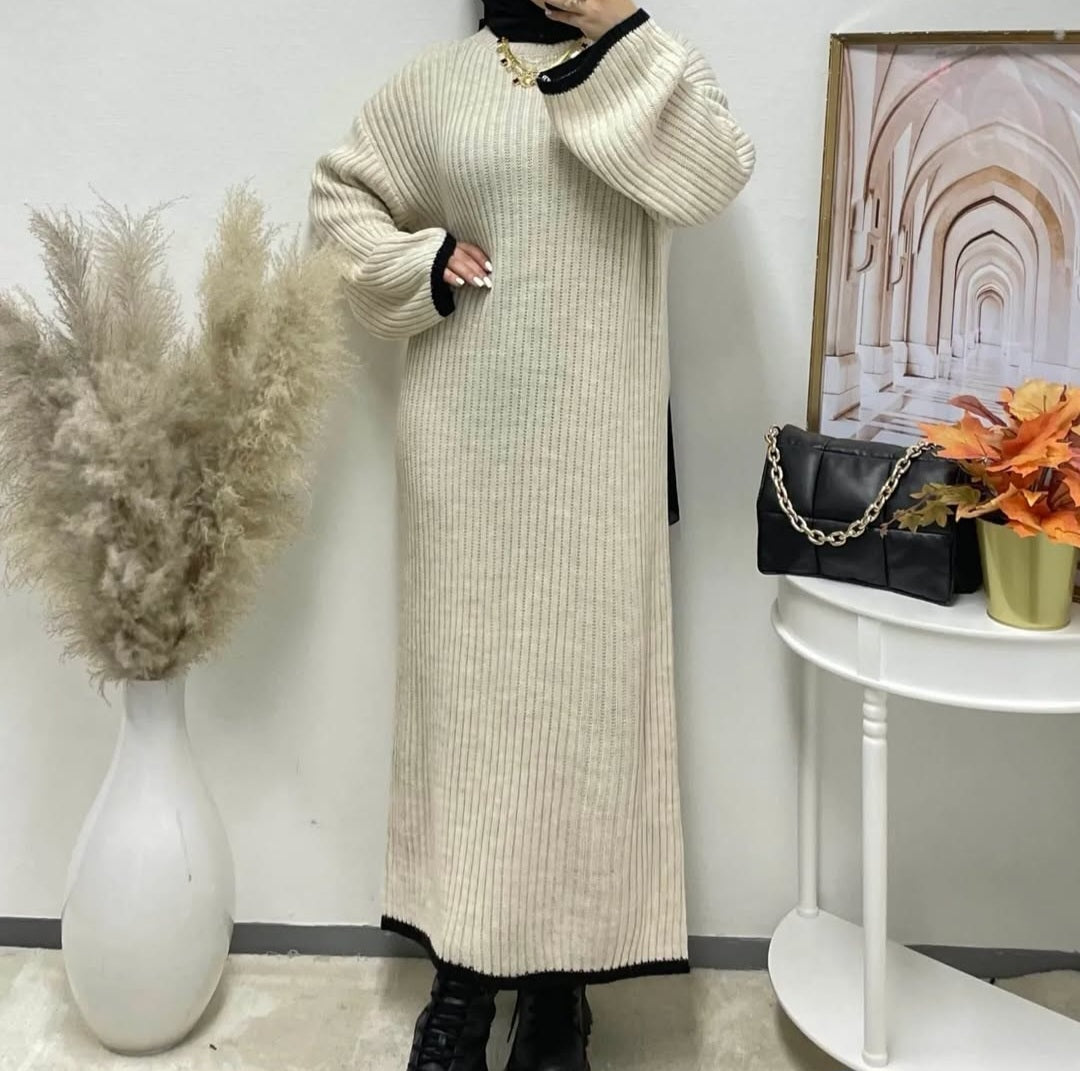 Damen Strickkleid mit weiten Ärmeln
