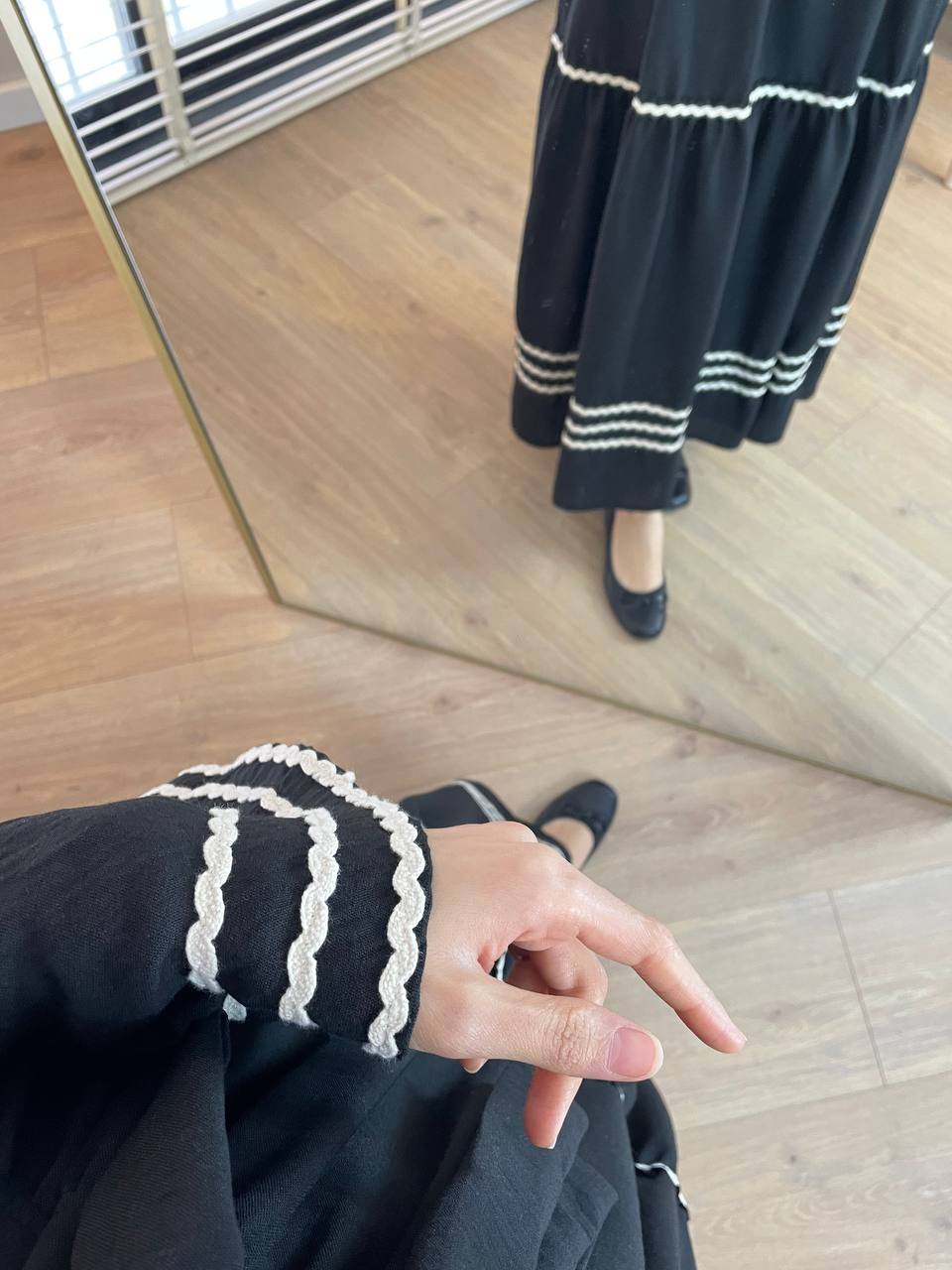 Damen Kleid mit weiten Ärmeln