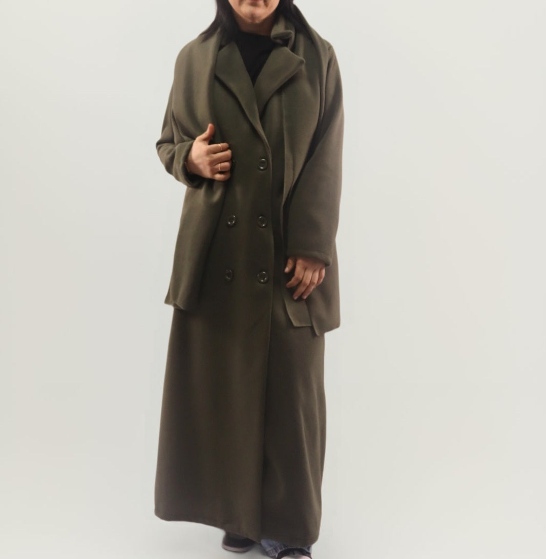 Damen langer Mantel mit Schal