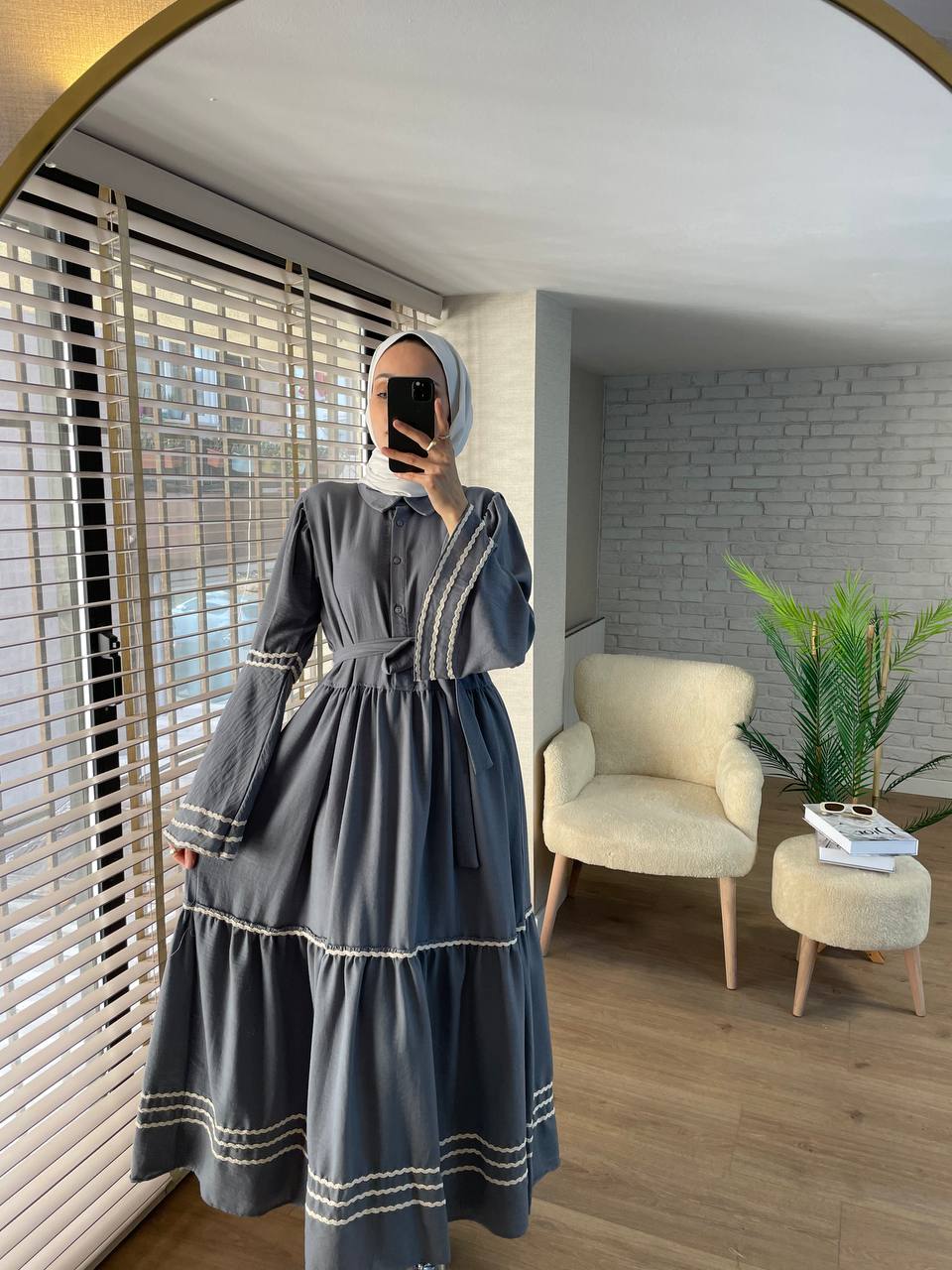 Damen Kleid mit weiten Ärmeln