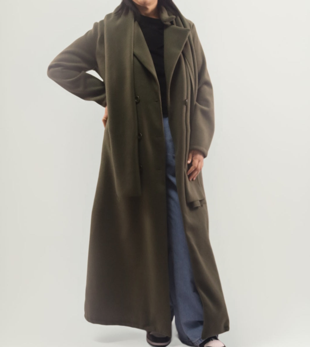 Damen langer Mantel mit Schal