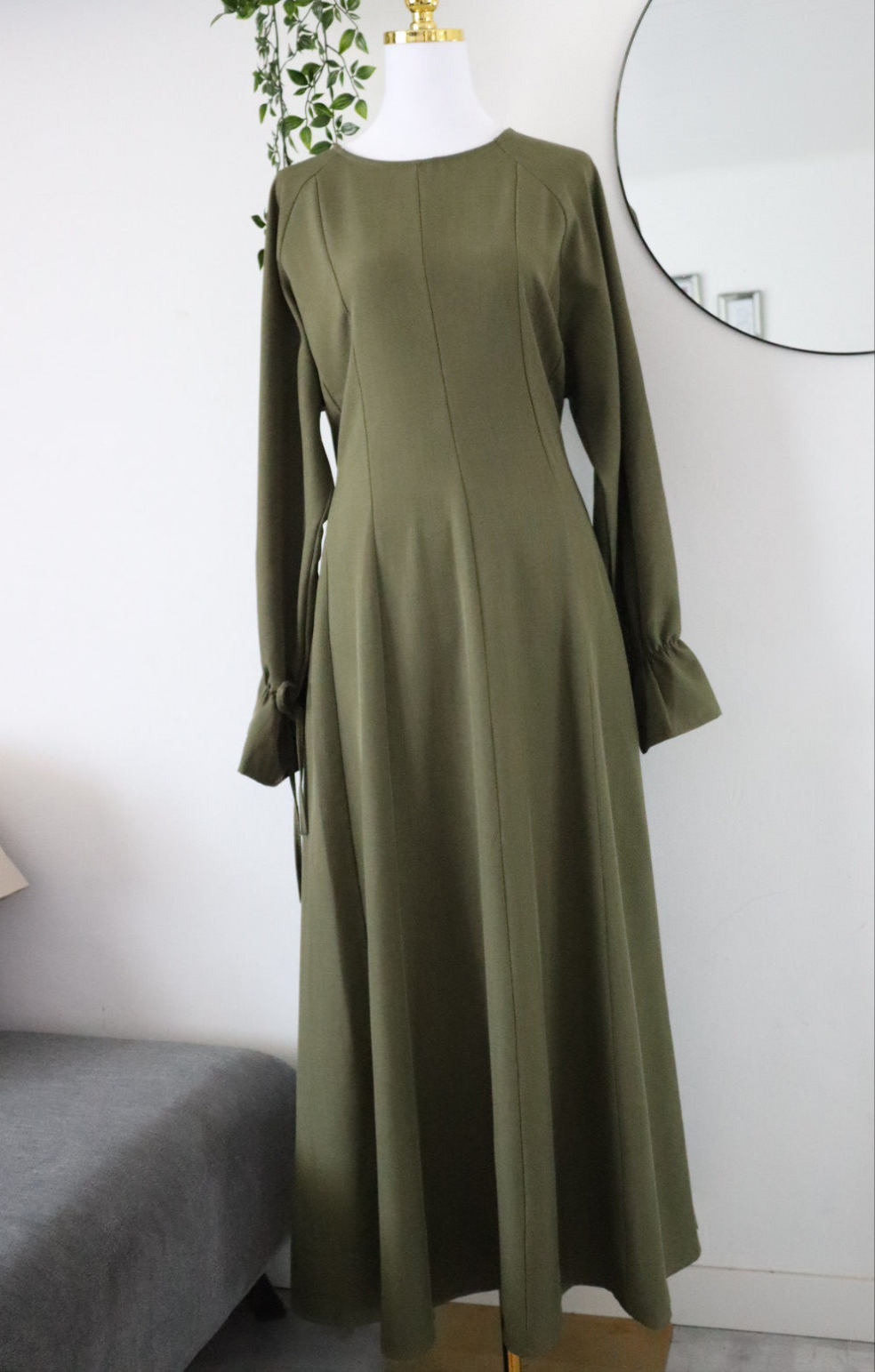 Damen Hijabkleid mit Rückenschnürung