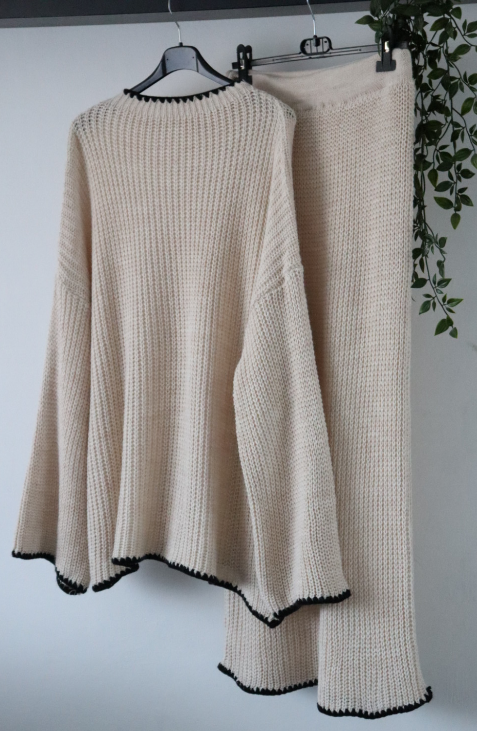 Women's two-piece, knitted top/skirt set
