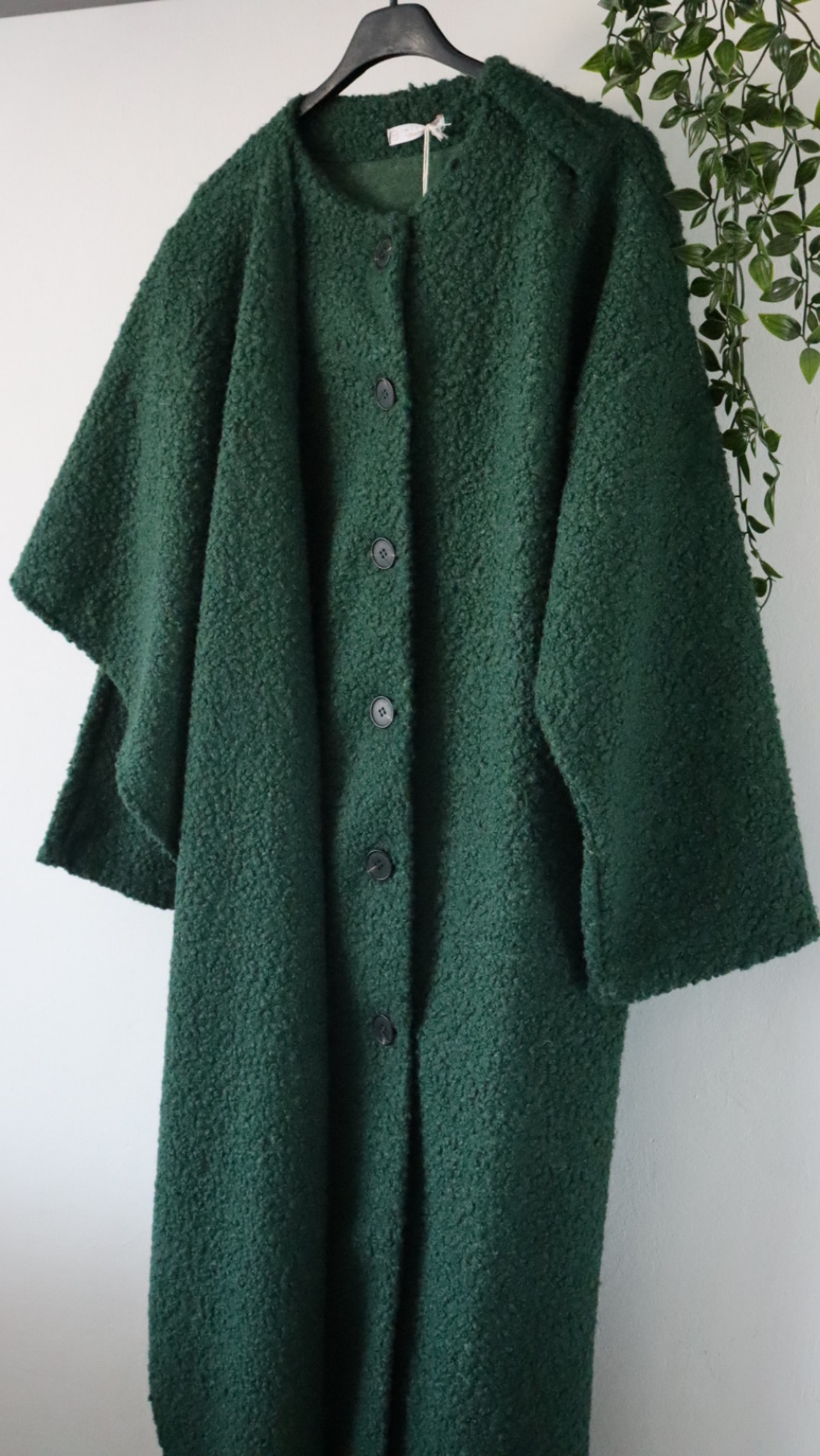 Damen langer Mantel mit integriertem Schal