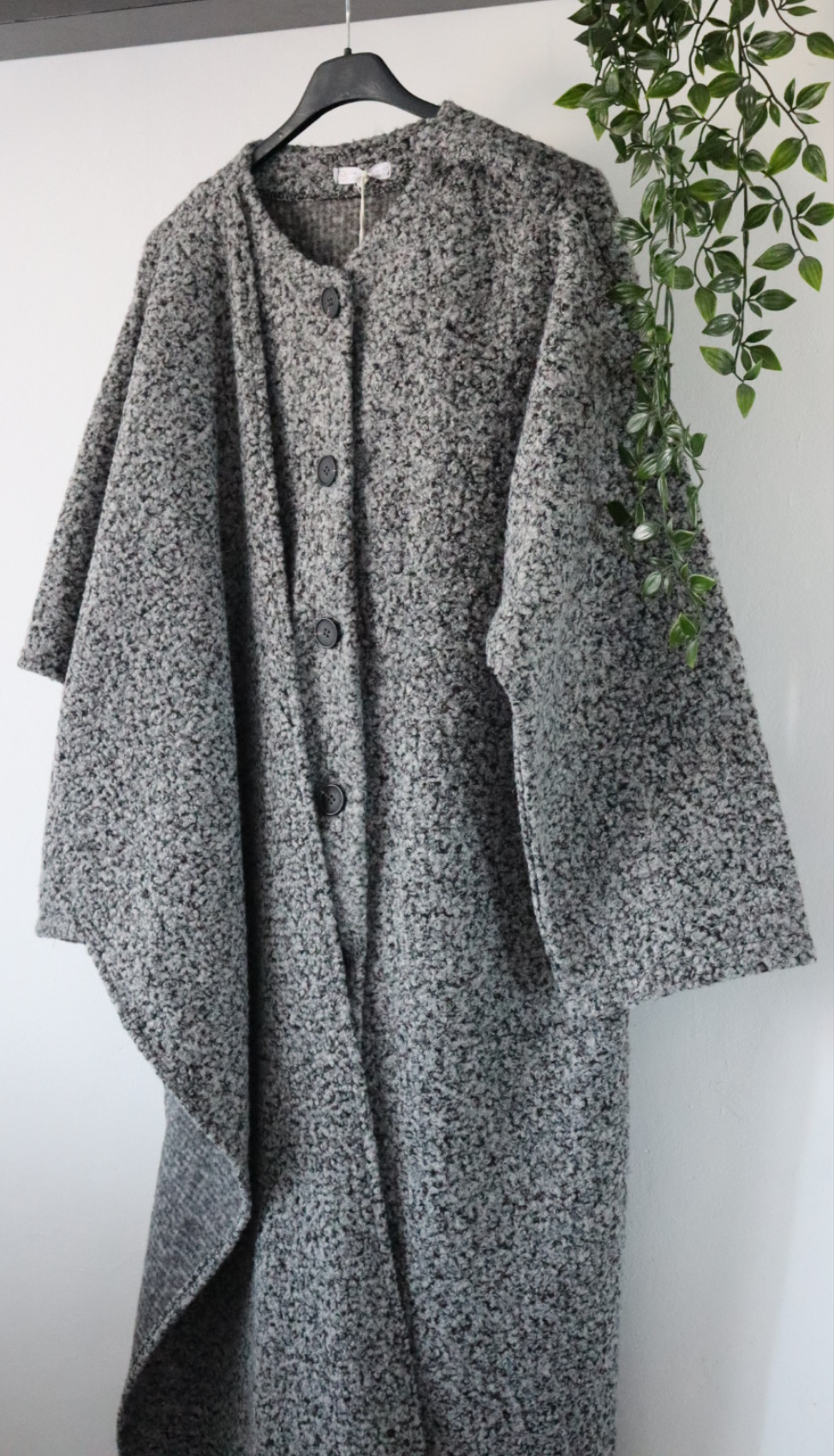 Damen langer Mantel mit integriertem Schal