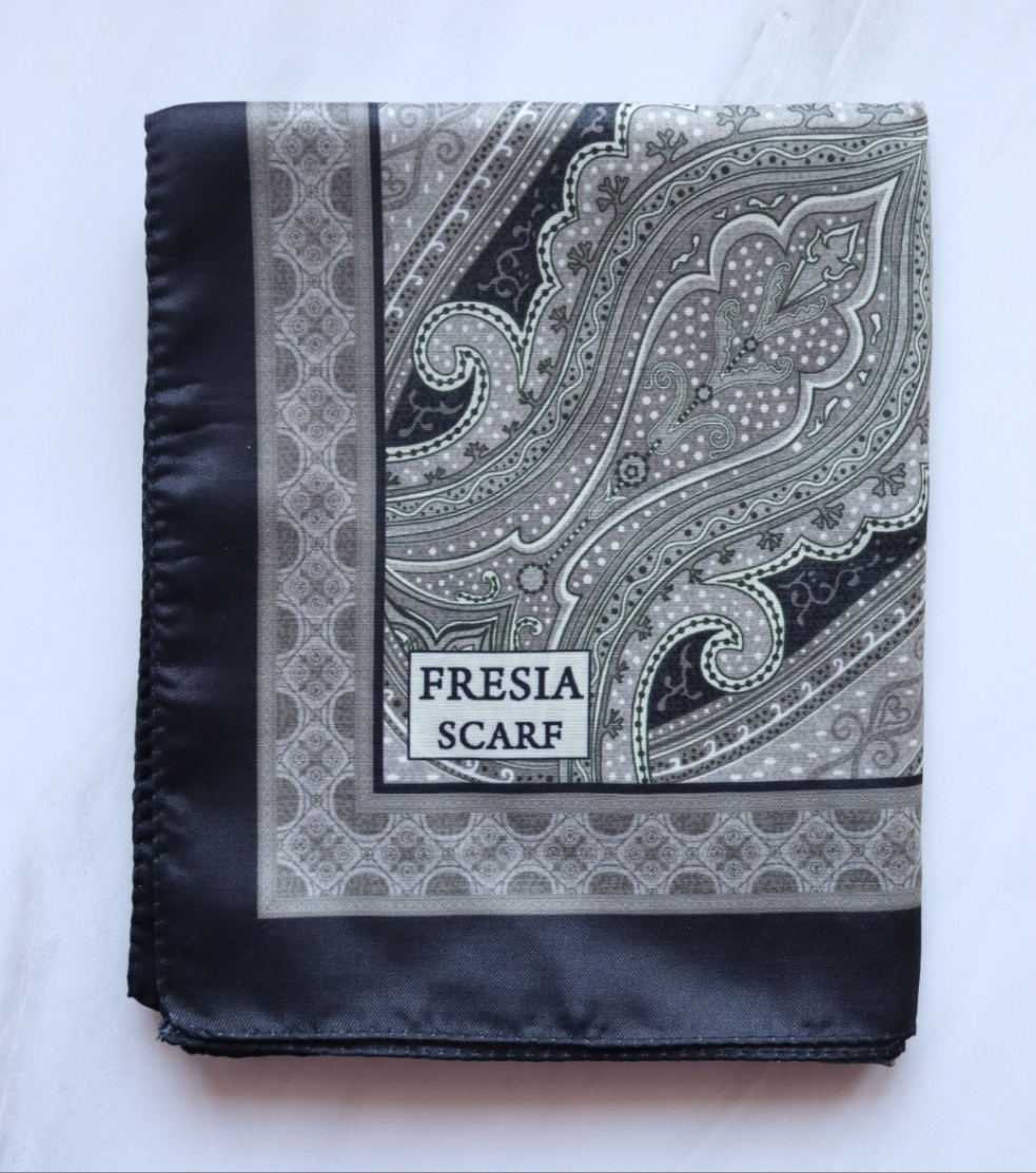 FRESIA-Scarf, Retro-Hijab Schal aus Seidenstoff/Baumwolle