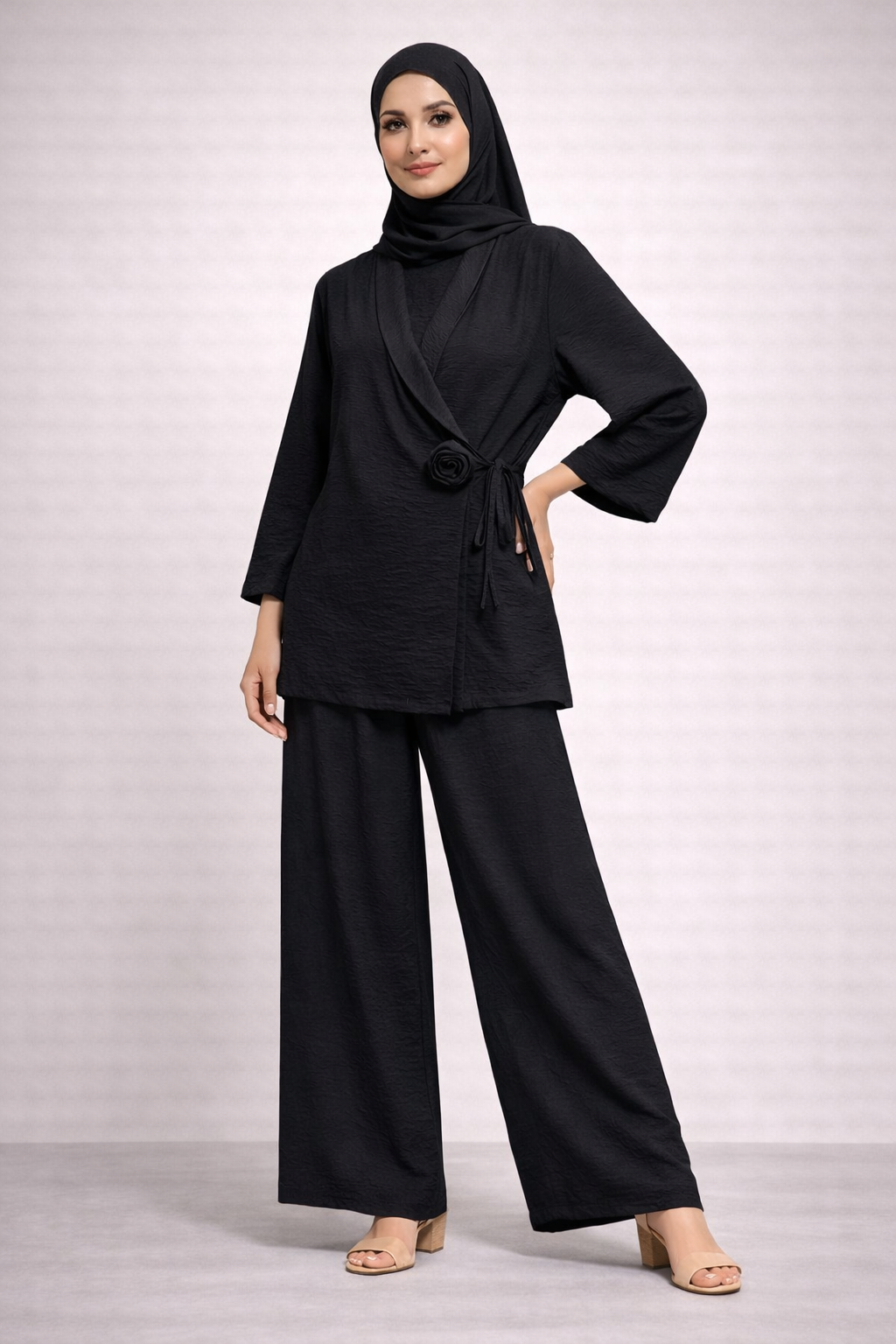 Damen Zweiteiler Oberteil/Hose 2er Set, Oberteil mit Seitenbindung & Rosen details