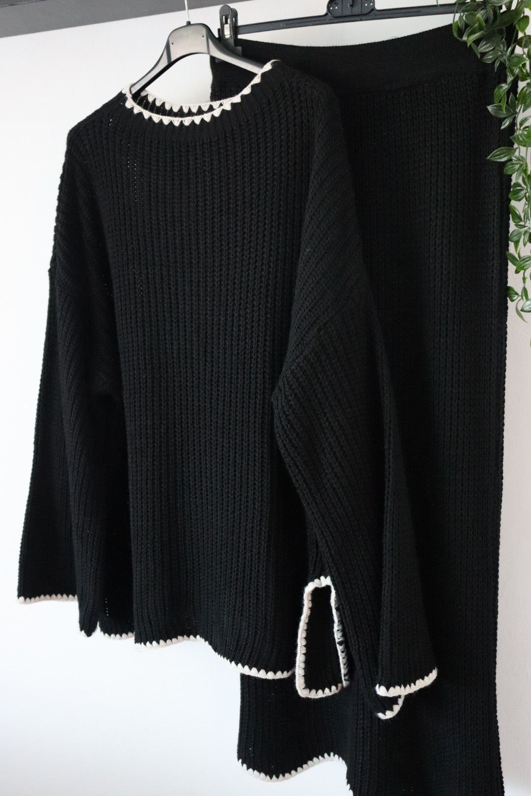 Women's two-piece, knitted top/skirt set